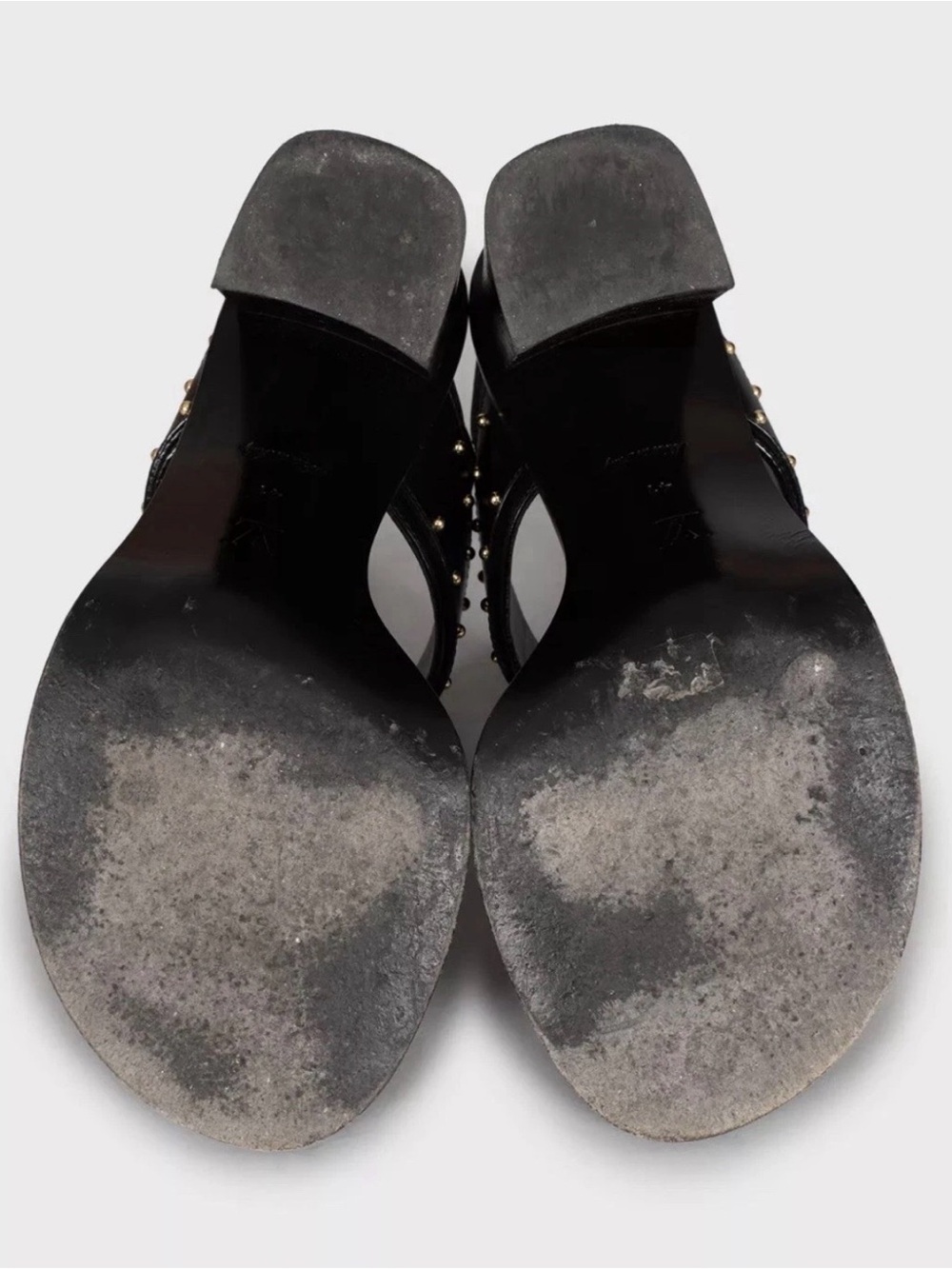 Authentic studded monogram Louis Vuitton sandals EU 41 US 10 - Picture 4 of 4